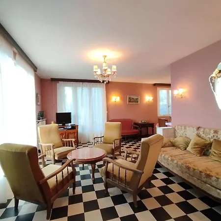 Maison Familiale Près De Rocamadour Avec Jardin Et Wifi - Fr-1-828-9 Hébergement de vacances *