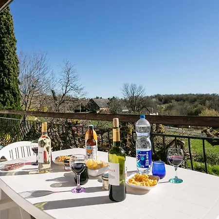 Maison Familiale Près De Rocamadour Avec Jardin Et Wifi - Fr-1-828-9 *