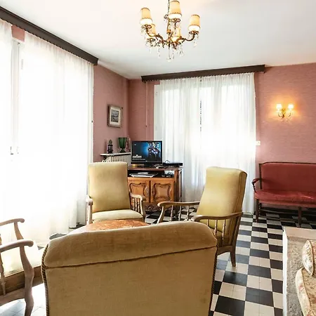 Maison Familiale Près De Rocamadour Avec Jardin Et Wifi - Fr-1-828-9 *