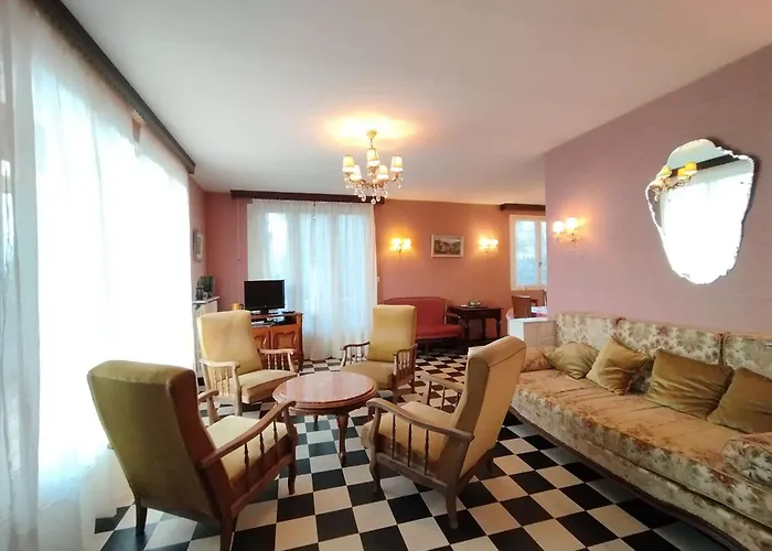 Maison Familiale Près De Rocamadour Avec Jardin Et Wifi - Fr-1-828-9 Hébergement de vacances *