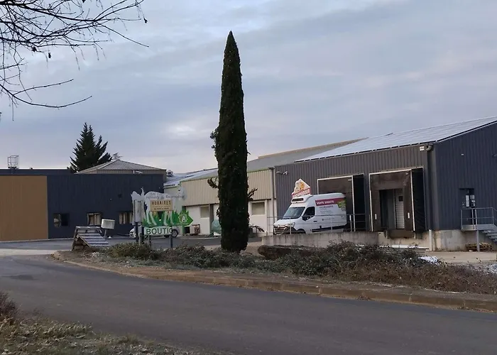 Maison Familiale Près De Rocamadour Avec Jardin Et Wifi - Fr-1-828-9 *